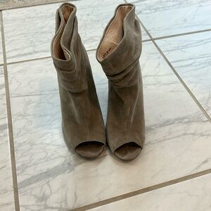 Chinese Laundry Peep toe booties